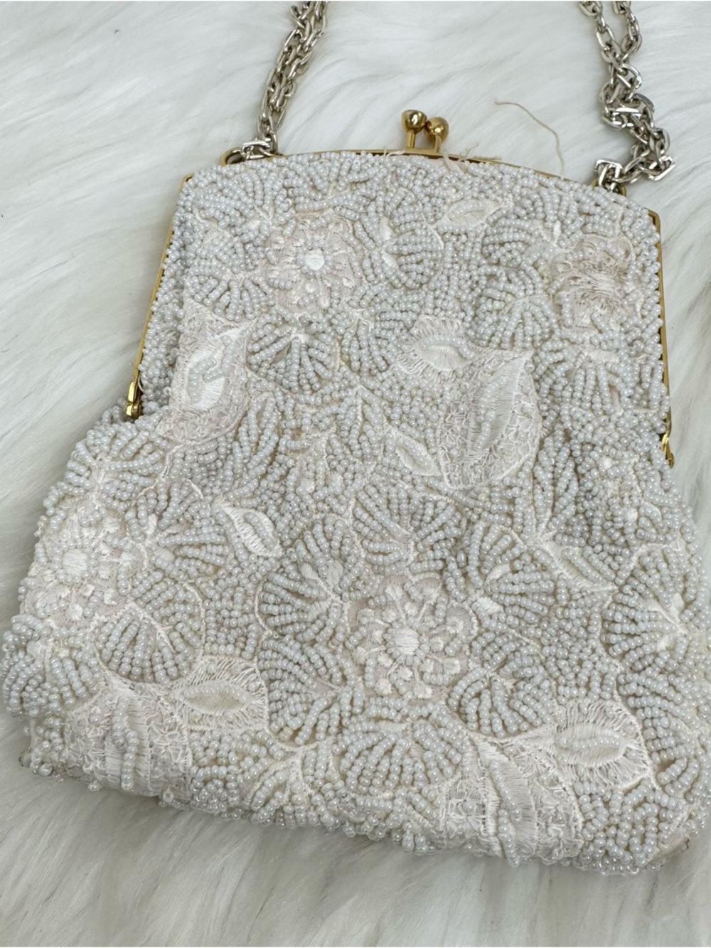 Vintage WALBORG Floral White Beaded Purse Evening Bag Kisslock Hong Kong